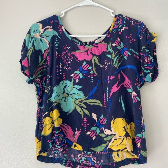 love, Fire Tops - Tropical Floral Crop Top | Lightweight with Half Zipper in the Back